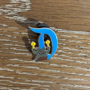 Key to Disneyland 70th Anniversary Mystery Pin